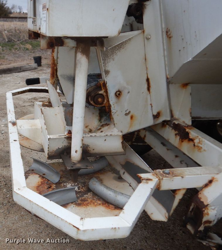 image for item DK7563 Willmar Super 500  spreader