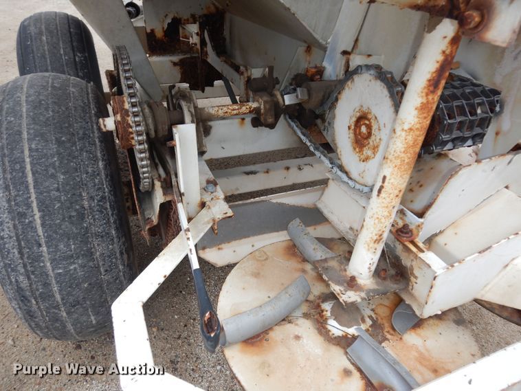 image for item DK7563 Willmar Super 500  spreader