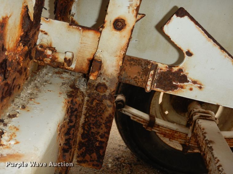 image for item DK7563 Willmar Super 500  spreader