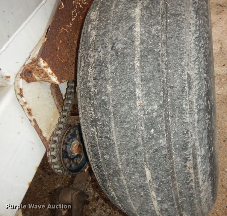 image for item DK7563 Willmar Super 500  spreader