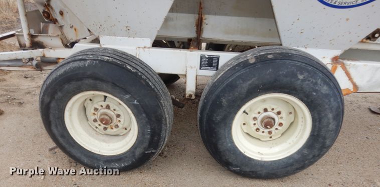 image for item DK7563 Willmar Super 500  spreader