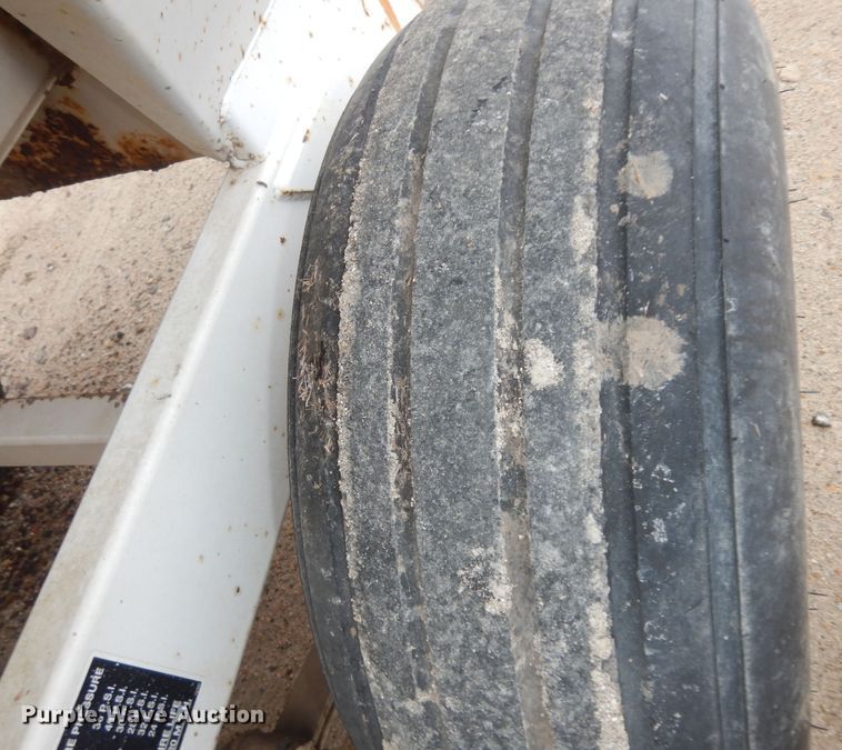 image for item DK7563 Willmar Super 500  spreader