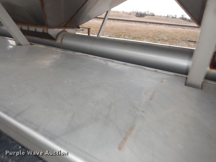 image for item DK7565 2000 Mack CH613 fertilizer delivery truck