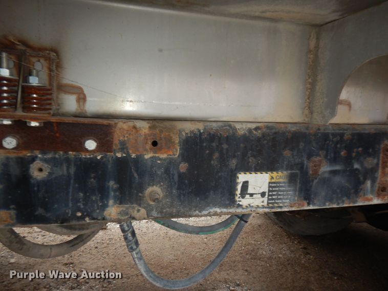 image for item DK7565 2000 Mack CH613 fertilizer delivery truck