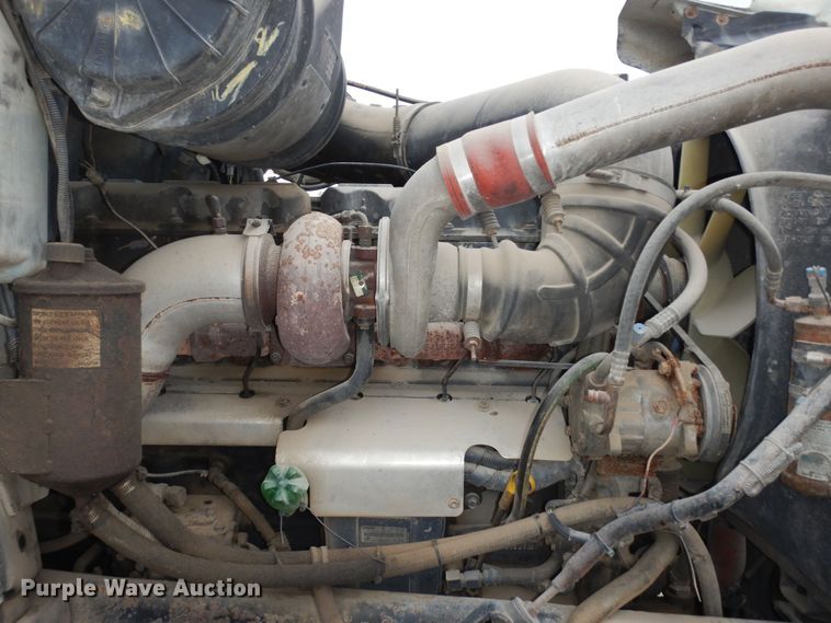 image for item DK7565 2000 Mack CH613 fertilizer delivery truck