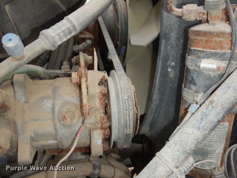 image for item DK7565 2000 Mack CH613 fertilizer delivery truck