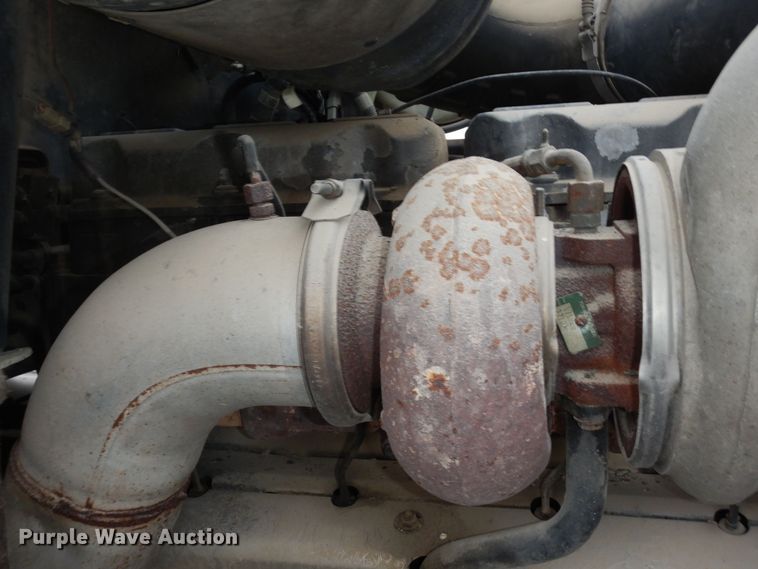 image for item DK7565 2000 Mack CH613 fertilizer delivery truck