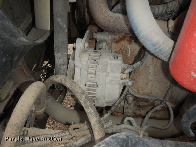 image for item DK7565 2000 Mack CH613 fertilizer delivery truck