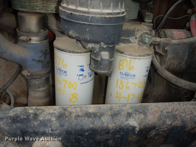 image for item DK7565 2000 Mack CH613 fertilizer delivery truck