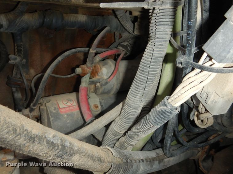 image for item DK7565 2000 Mack CH613 fertilizer delivery truck