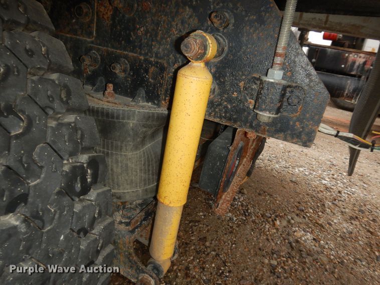 image for item DK7565 2000 Mack CH613 fertilizer delivery truck