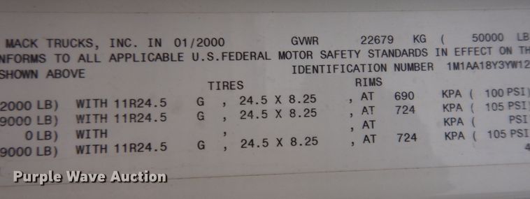 image for item DK7565 2000 Mack CH613 fertilizer delivery truck