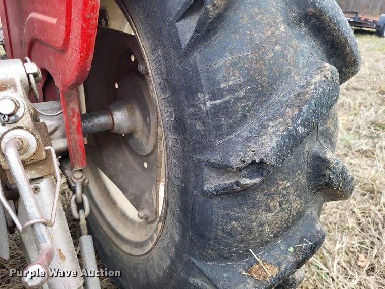 image for item DO3533 Massey Ferguson 210  tractor