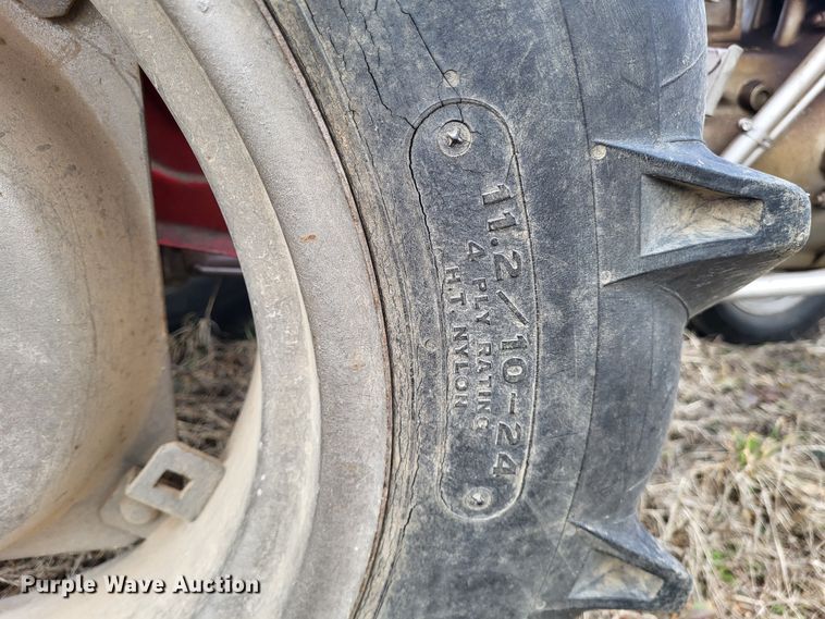 image for item DO3533 Massey Ferguson 210  tractor