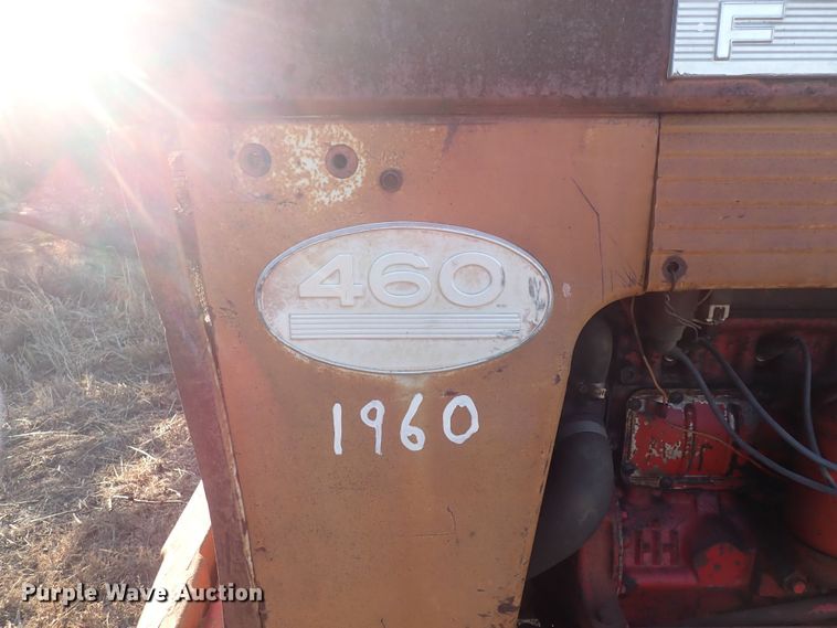 image for item DQ3871 1960 International Harvester McCormick Farmall 460  tractor