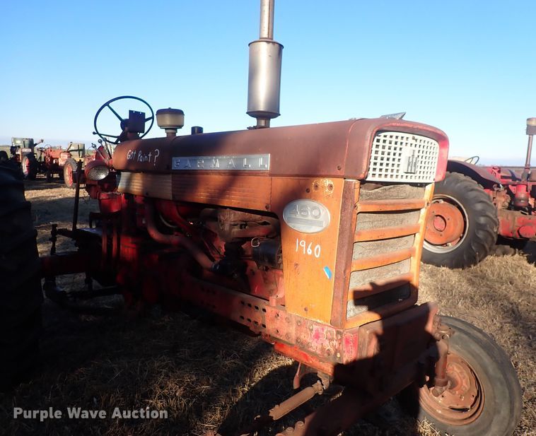 image for item DQ3871 1960 International Harvester McCormick Farmall 460  tractor