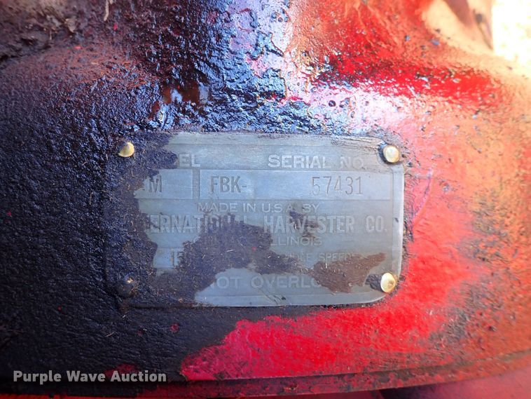 image for item DQ3873 1942 International Harvester Farmall M  tractor