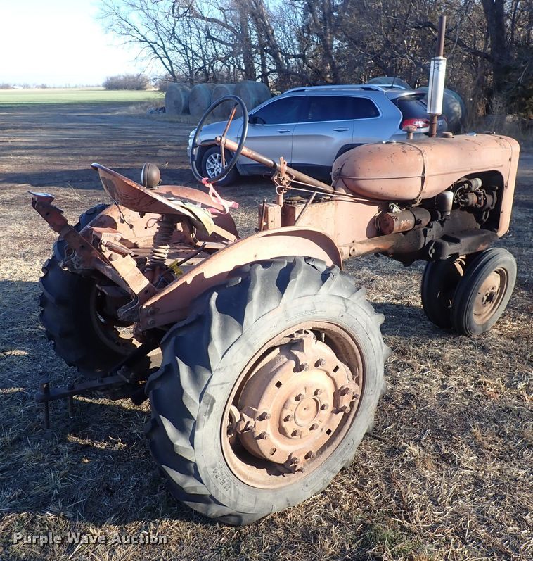 image for item DQ3875 Allis Chalmers CA  tractor