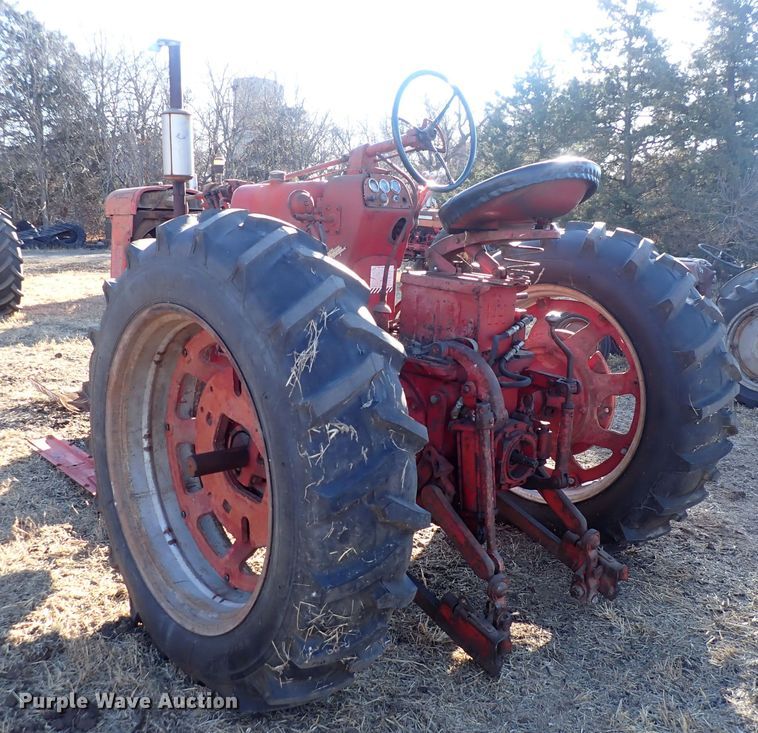 image for item DQ3878 1956 International Harvester McCormick Farmall 400  tractor