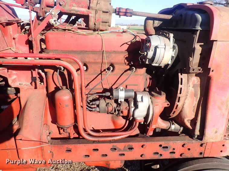 image for item DQ3878 1956 International Harvester McCormick Farmall 400  tractor