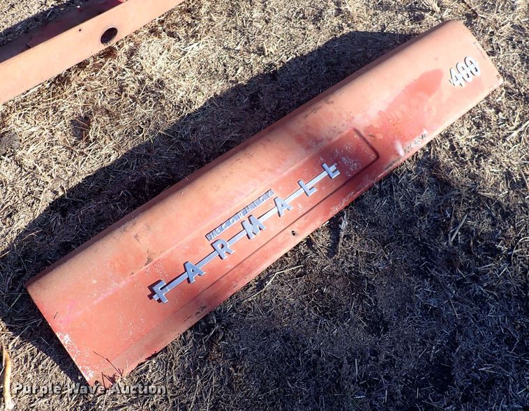 image for item DQ3878 1956 International Harvester McCormick Farmall 400  tractor