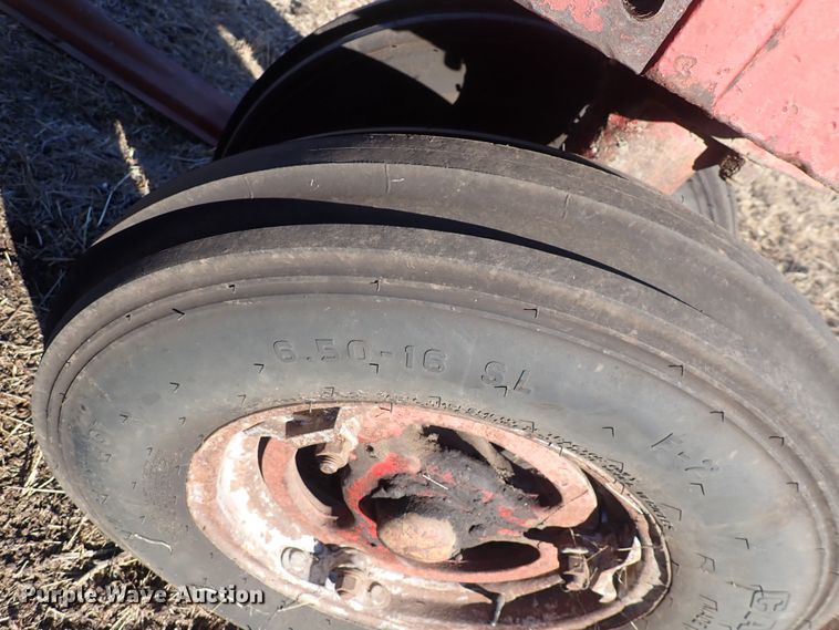 image for item DQ3878 1956 International Harvester McCormick Farmall 400  tractor