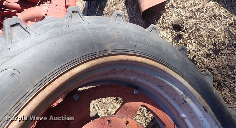 image for item DQ3878 1956 International Harvester McCormick Farmall 400  tractor