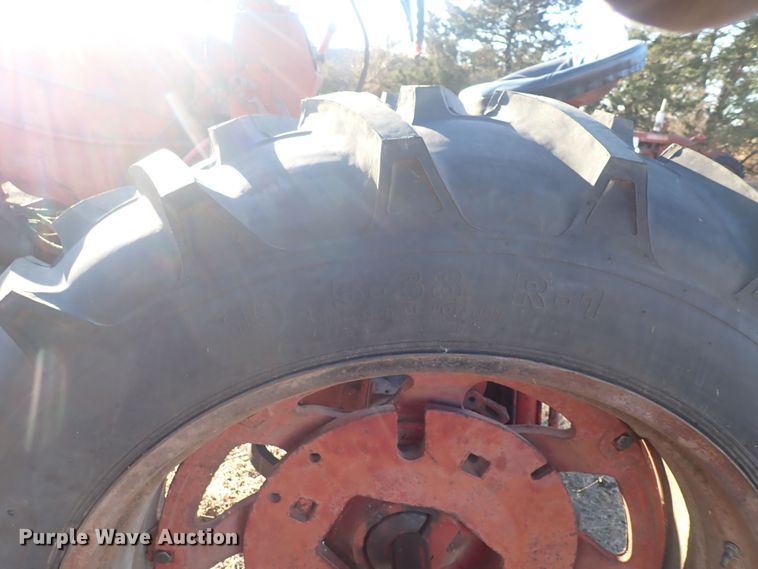 image for item DQ3878 1956 International Harvester McCormick Farmall 400  tractor