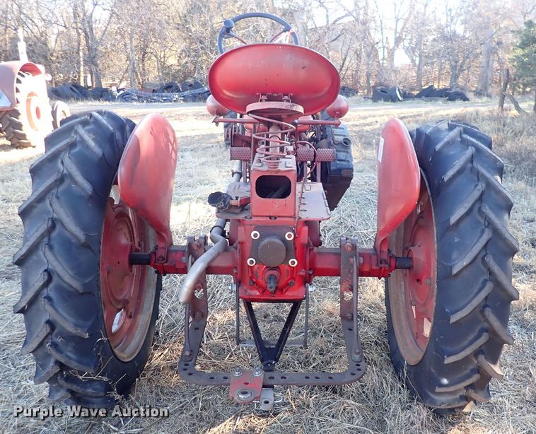image for item DQ3880 International Harvester Farmall FC  tractor