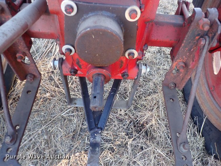 image for item DQ3880 International Harvester Farmall FC  tractor