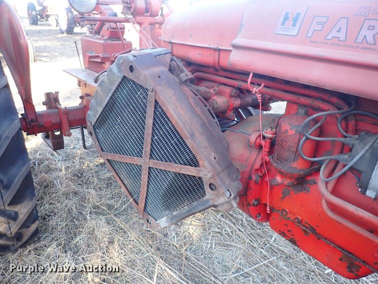 image for item DQ3880 International Harvester Farmall FC  tractor