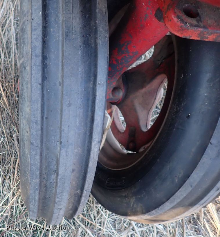 image for item DQ3880 International Harvester Farmall FC  tractor