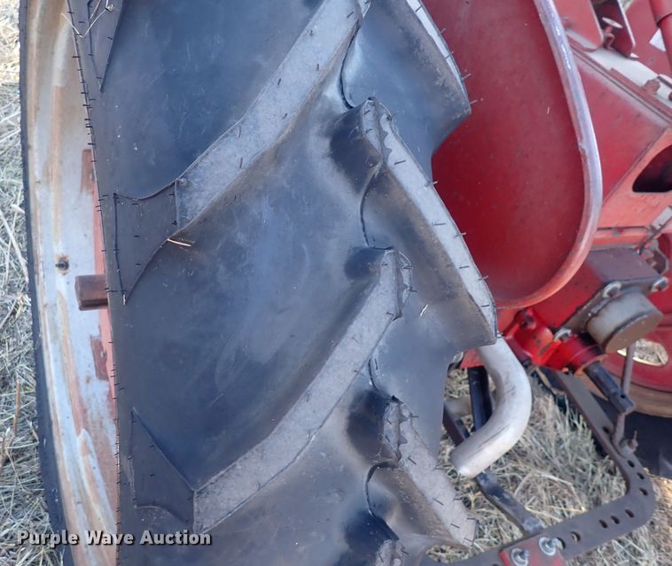 image for item DQ3880 International Harvester Farmall FC  tractor