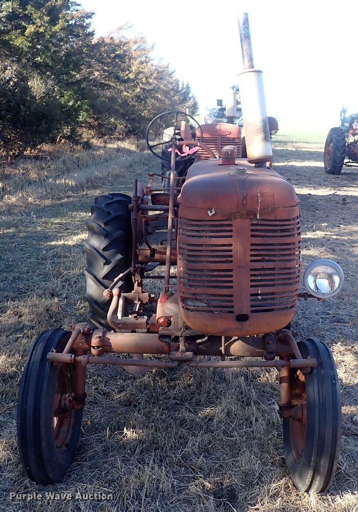 image for item DQ3881 Farmall A  tractor