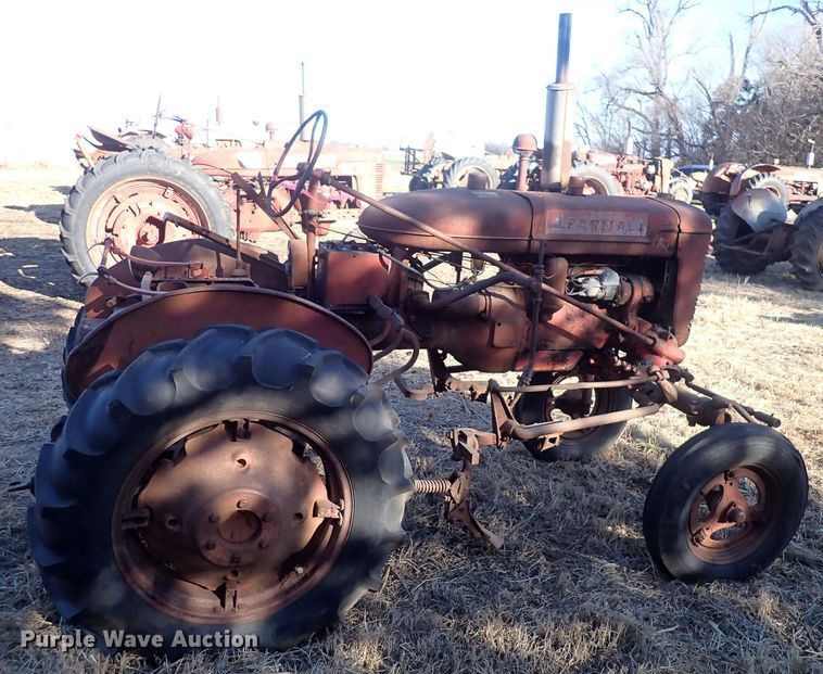 image for item DQ3881 Farmall A  tractor