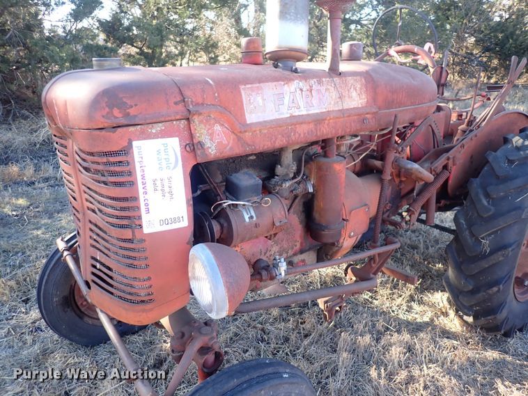 image for item DQ3881 Farmall A  tractor