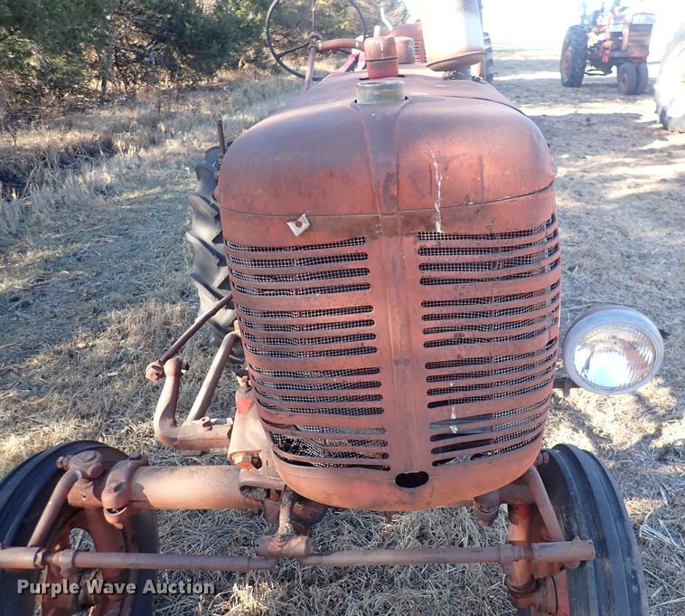 image for item DQ3881 Farmall A  tractor