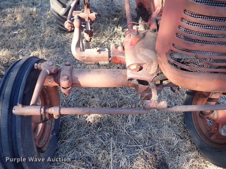 image for item DQ3881 Farmall A  tractor