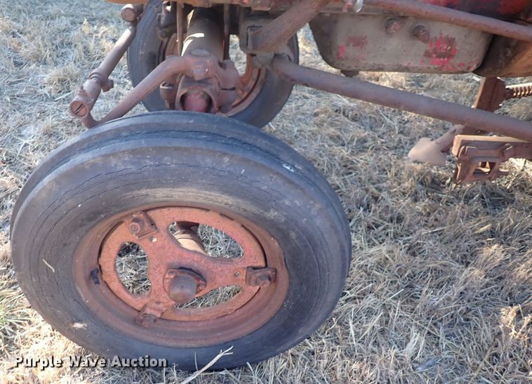 image for item DQ3881 Farmall A  tractor