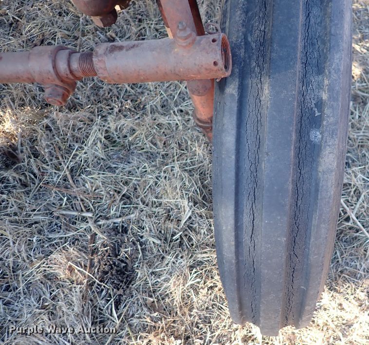 image for item DQ3881 Farmall A  tractor