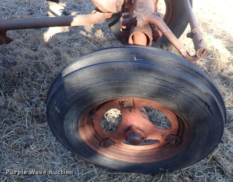 image for item DQ3881 Farmall A  tractor