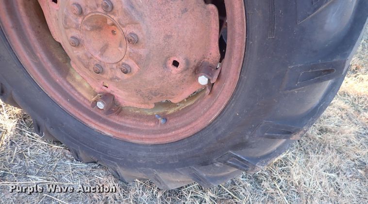 image for item DQ3881 Farmall A  tractor