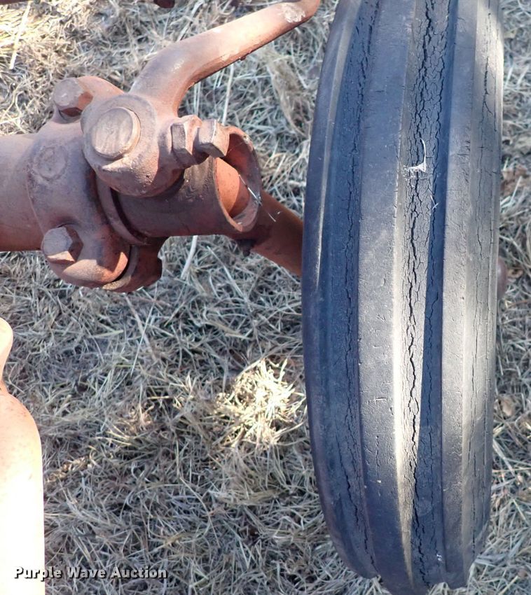 image for item DQ3881 Farmall A  tractor