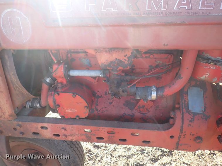 image for item DQ3882 1941 International Harvester Farmall H  tractor