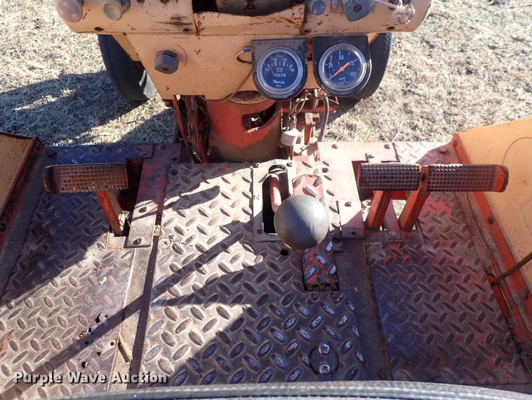 image for item DQ3884 Case 841C  tractor