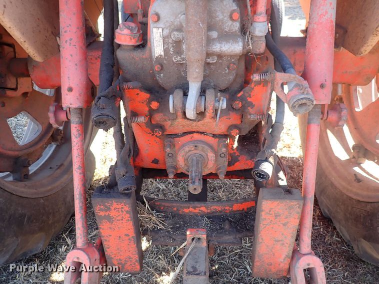 image for item DQ3884 Case 841C  tractor