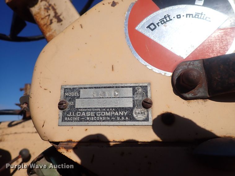 image for item DQ3884 Case 841C  tractor