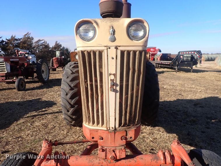 image for item DQ3884 Case 841C  tractor