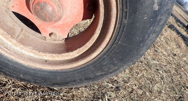 image for item DQ3884 Case 841C  tractor