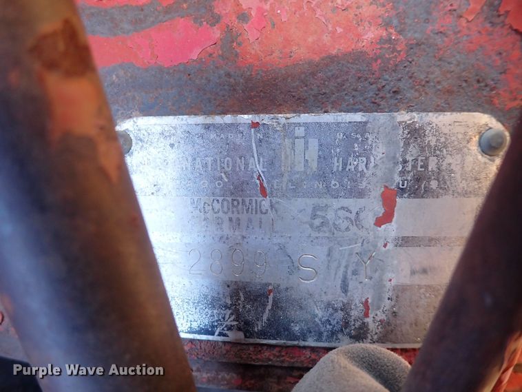 image for item DQ3886 1958 International Harvester McCormick Farmall 560  tractor